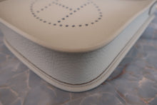 Load image into Gallery viewer, HERMES  EVELYNE TPM Clemence leather Craie W Engraving Shoulder bag 700050043
