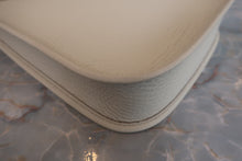 Load image into Gallery viewer, HERMES  EVELYNE TPM Clemence leather Craie W Engraving Shoulder bag 700050043

