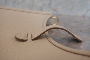 HERMES  EVELYNE TPM Clemence leather Craie W Engraving Shoulder bag 700050043