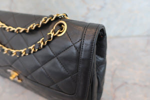 CHANEL Matelasse Paris Limited double flap chain shoulder bag Lambskin Black/Gold hadware Shoulder bag 600060069