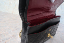 Load image into Gallery viewer, CHANEL Paris Limited Mini Matelasse double flap chain shoulder bag Lambskin Black/Gold hadware Shoulder bag 700120143
