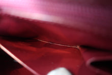 Load image into Gallery viewer, CHANEL Paris Limited Mini Matelasse double flap chain shoulder bag Lambskin Black/Gold hadware Shoulder bag 700120143
