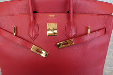 Load image into Gallery viewer, HERMES BIRKIN 35 Ardennes leather Rouge vif 〇Y Engraving Hand bag 600080230
