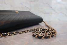 Load image into Gallery viewer, CHANEL Bias stitch push lock chain shoulder bag Lambskin Black/Gold hadware Shoulder bag 800080127
