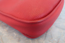 画像をギャラリービューアに読み込む, HERMES／エルメス エブリン1GM トリヨンクレマンス ルージュカザック □P刻印 ショルダーバッグ 800030010
