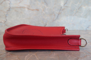 HERMES／エルメス エブリンTPM トリヨンクレマンス ルージュカザック T刻印 ショルダーバッグ 700080211