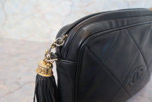Load image into Gallery viewer, CHANEL CC mark fringe chain shoulder bag Lambskin Black/Gold hadware Shoulder bag 700120144
