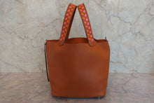 画像をギャラリービューアに読み込む, HERMES／エルメス ピコタンロックMＭトレサージュ ヴォーエプソン ゴールド/ローズアザレ/オレンジ D刻印 ハンドバッグ 800020126
