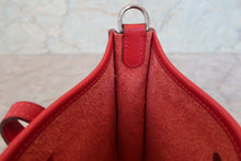 將圖片載入圖庫檢視器 HERMES／エルメス エブリンTPM トリヨンクレマンス ルージュカザック T刻印 ショルダーバッグ 700080211
