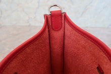 將圖片載入圖庫檢視器 HERMES／エルメス エブリンTPM トリヨンクレマンス ルージュカザック T刻印 ショルダーバッグ 700080211
