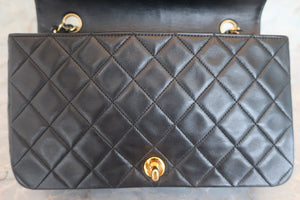 CHANEL Matelasse single flap chain shoulder bag Lambskin Black/Gold hadware Shoulder bag 600060095