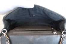 将图片加载到图库查看器，CHANEL/香奈儿 V线 链条包 荔枝皮 Black/Silver hadware(黑色/銀色金属) 肩背包 800090014
