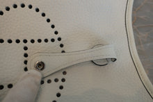 Load image into Gallery viewer, HERMES EVELYNE TPM Clemence leather New white B Engraving Shoulder bag 600080213
