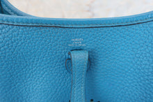 Load image into Gallery viewer, HERMES EVELYNE TPM Clemence leather Blue frida Z Engraving Shoulder bag 600070180
