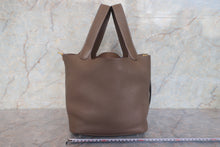 Load image into Gallery viewer, HERMES PICOTIN LOCK MM Clemence leather Etoupe gray C Engraving Hand bag 700120203
