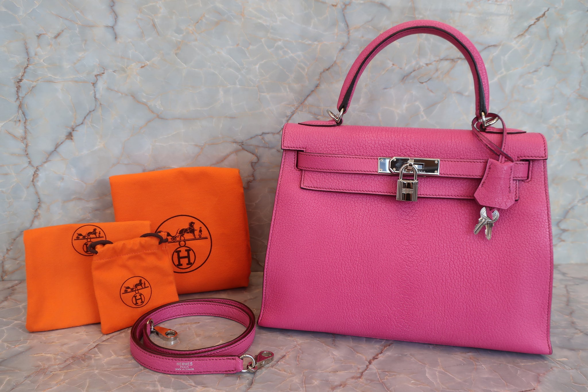 ブランドリボン♡HERMES CHANEL VUITTON GUCCI セリーヌ 2023年 秋冬 新作 メディエタール CHANEL シャネル クラッチ