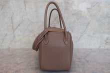 Load image into Gallery viewer, HERMES LINDY 26 Swift leather Etoupe gray T Engraving Shoulder bag 700120142

