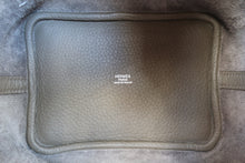 画像をギャラリービューアに読み込む, HERMES／エルメス ピコタンロックＰＭ トリヨンクレマンス エタン □P刻印 ハンドバッグ 800020234
