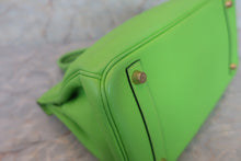 Load image into Gallery viewer, HERMES BIRKIN 30 Clemence leather Apple green □H Engraving Hand bag 500110191
