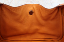 將圖片載入圖庫檢視器 HERMES／エルメス リンディ34 バイカラー トリヨンクレマンス オレンジ/ムタード □P刻印 ショルダーバッグ 700050029
