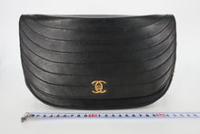画像をギャラリービューアに読み込む, CHANEL/シャネル ココマークチェーンショルダーバッグ ラムスキン ブラック/ゴールド金具 ショルダーバッグ 800100177
