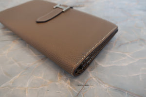 HERMES／エルメス ベアンデュプリ ヴォーエプソン エトゥープ X刻印 財布 700080074