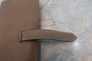 HERMES／エルメス ベアンデュプリ ヴォーエプソン エトゥープ X刻印 財布 700080074