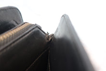 Load image into Gallery viewer, CHANEL Matelasse fringe shoulder bag Lambskin Black/Gold hadware Shoulder bag 800040093
