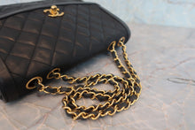 画像をギャラリービューアに読み込む, CHANEL/シャネル マトラッセチェーンショルダーバッグ ラムスキン ブラック/ゴールド金具 ショルダーバッグ 800060033
