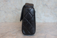 将图片加载到图库查看器，CHANEL/香奈儿 CF 链条包 羊皮 Black/Gold hadware(黑色/金色金属) 肩背包 800040115
