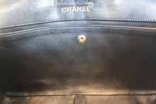 画像をギャラリービューアに読み込む, CHANEL/シャネル マトラッセバイカラーチェーンショルダーバッグ ラムスキン ブラック/ホワイト/ゴールド金具 ショルダーバッグ 800020245
