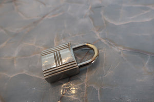 HERMES／エルメス ピコタンロックＭＭ トリヨンクレマンス ブルーアガット X刻印 ハンドバッグ 700080214