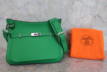 画像をギャラリービューアに読み込む, HERMES／エルメス ジプシエール28 トリヨンクレマンス バンブー □R刻印 ショルダーバッグ 800060054
