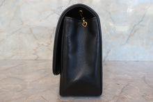 Load image into Gallery viewer, CHANEL  Diana matelasse chain shoulder bag Lambskin Black/Gold hadware Shoulder bag 700050047
