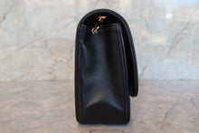 Load image into Gallery viewer, CHANEL  Diana matelasse chain shoulder bag Lambskin Black/Gold hadware Shoulder bag 700050047
