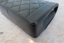 Load image into Gallery viewer, CHANEL  Diana matelasse chain shoulder bag Lambskin Black/Gold hadware Shoulder bag 700050047
