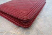 画像をギャラリービューアに読み込む, CHANEL/シャネル ボーイシャネルチェーンウォレット キャビアスキン レッド/シルバー金具 ショルダーバッグ 800010180
