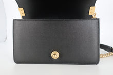 画像をギャラリービューアに読み込む, CHANEL/シャネル ボーイシャネルチェーンショルダーバッグ キャビアスキン ブラック/ゴールド金具 ショルダーバッグ 800100058
