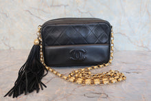 Load image into Gallery viewer, CHANEL Matelasse Chain shoulder bag Lambskin Black/Gold hadware Shoulder bag 800040103
