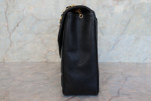 Load image into Gallery viewer, CHANEL  V-Stitch chain shoulder bag Caviar skin Black/Gold hadware Shoulder bag 700100026
