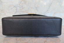 Load image into Gallery viewer, CHANEL  V-Stitch chain shoulder bag Caviar skin Black/Gold hadware Shoulder bag 700100026
