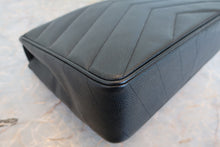 Load image into Gallery viewer, CHANEL  V-Stitch chain shoulder bag Caviar skin Black/Gold hadware Shoulder bag 700100026
