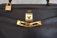 将图片加载到图库查看器，HERMES KELLY 32 Clemence leather Black □A刻印 Shoulder bag 800050071
