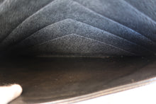 Load image into Gallery viewer, CHANEL  V-Stitch chain shoulder bag Caviar skin Black/Gold hadware Shoulder bag 700100026
