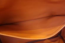 Load image into Gallery viewer, HERMES BIRKIN 35 Togo leather Orange □M Engraving Hand bag 700120138

