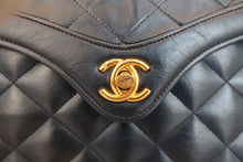 Load image into Gallery viewer, CHANEL Matelasse chain shoulder bag Lambskin Navy/Gold hadware Shoulder bag 800040085
