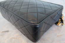 Load image into Gallery viewer, CHANEL Matelasse fringe chain shoulder bag Lambskin Black/Gold hadware Shoulder bag 700100048
