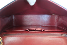 Load image into Gallery viewer, CHANEL Matelasse chain shoulder bag Lambskin Navy/Gold hadware Shoulder bag 800040085
