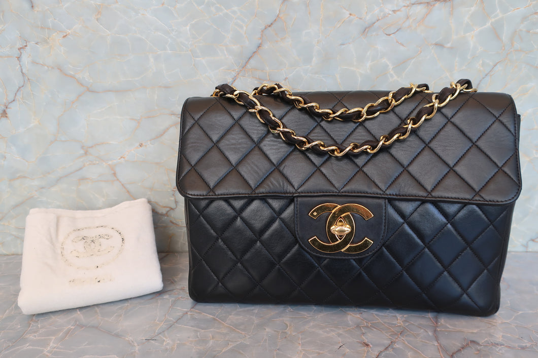 CHANEL Medium Matelasse Single flap chain shoulder bag Lambskin Black/Gold hadware Shoulder bag 700100049