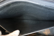 Load image into Gallery viewer, CHANEL Medium Matelasse Single flap chain shoulder bag Lambskin Black/Gold hadware Shoulder bag 700100049
